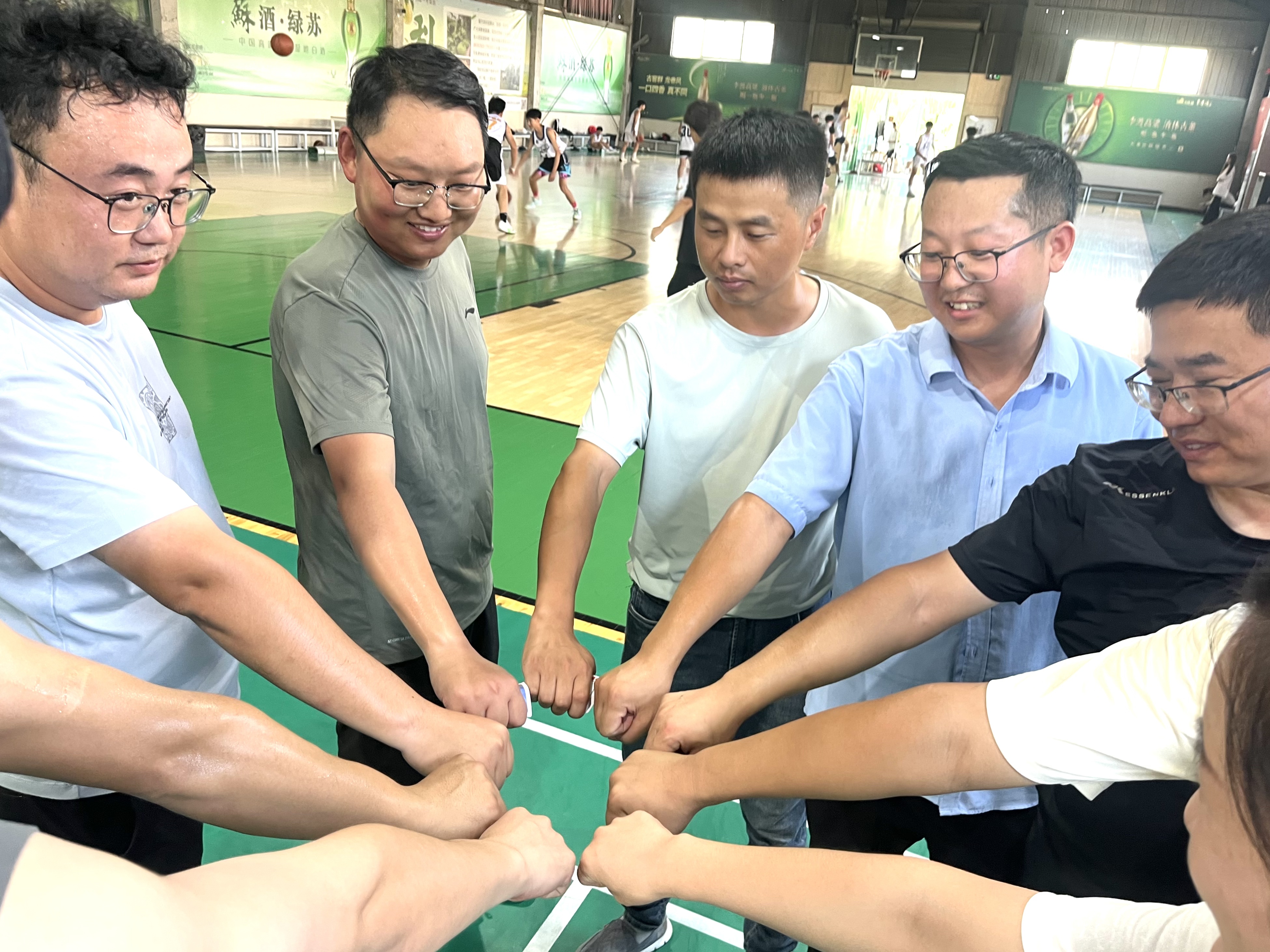 友谊赛2.jpg