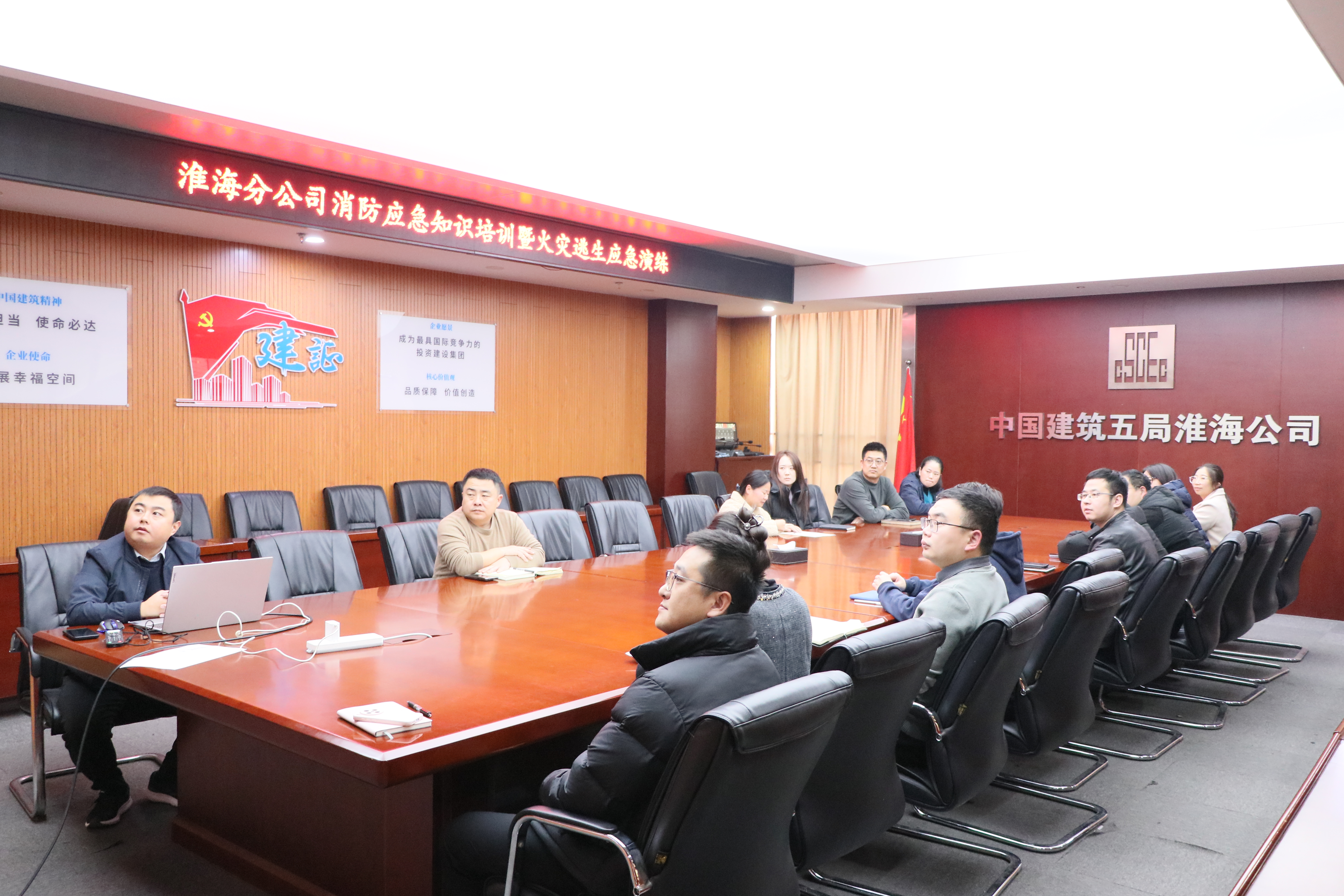 微信图片_20251121135636_819_318.jpg 微信图片_20251121135636_819_318.jpg