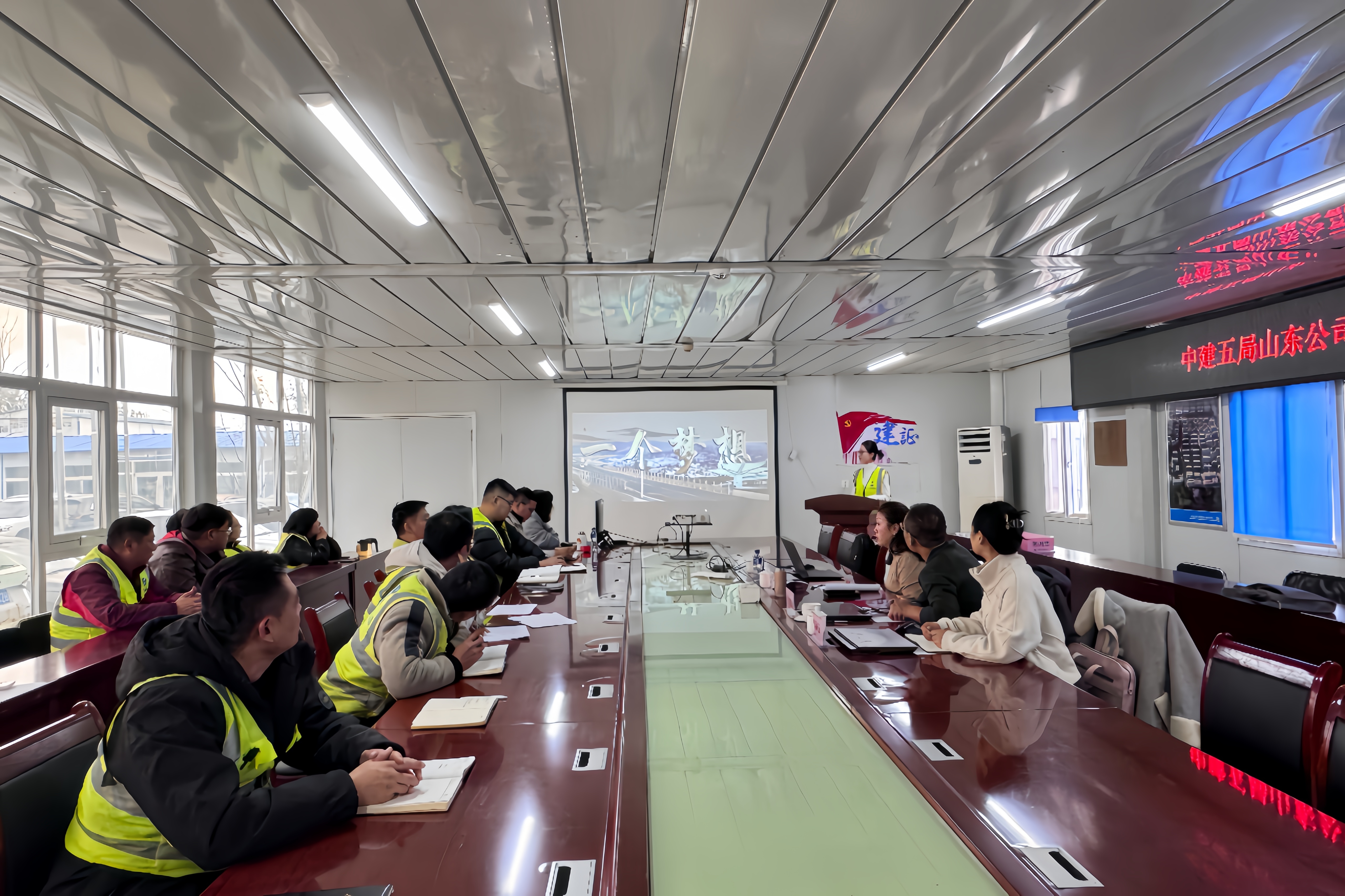 微信图片_20251119162059_536_127.jpg 微信图片_20251119162059_536_127.jpg