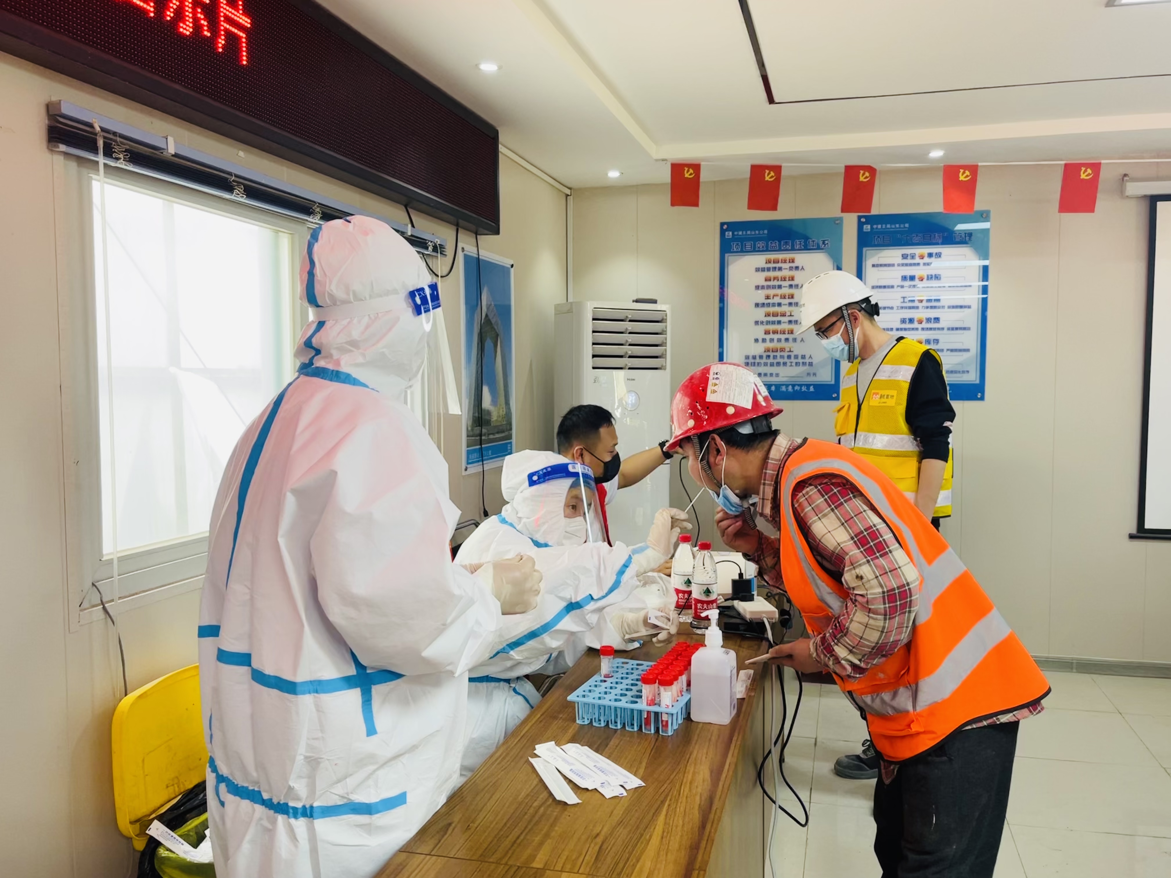 2022.4.11联合街道核酸检测 (1).jpg