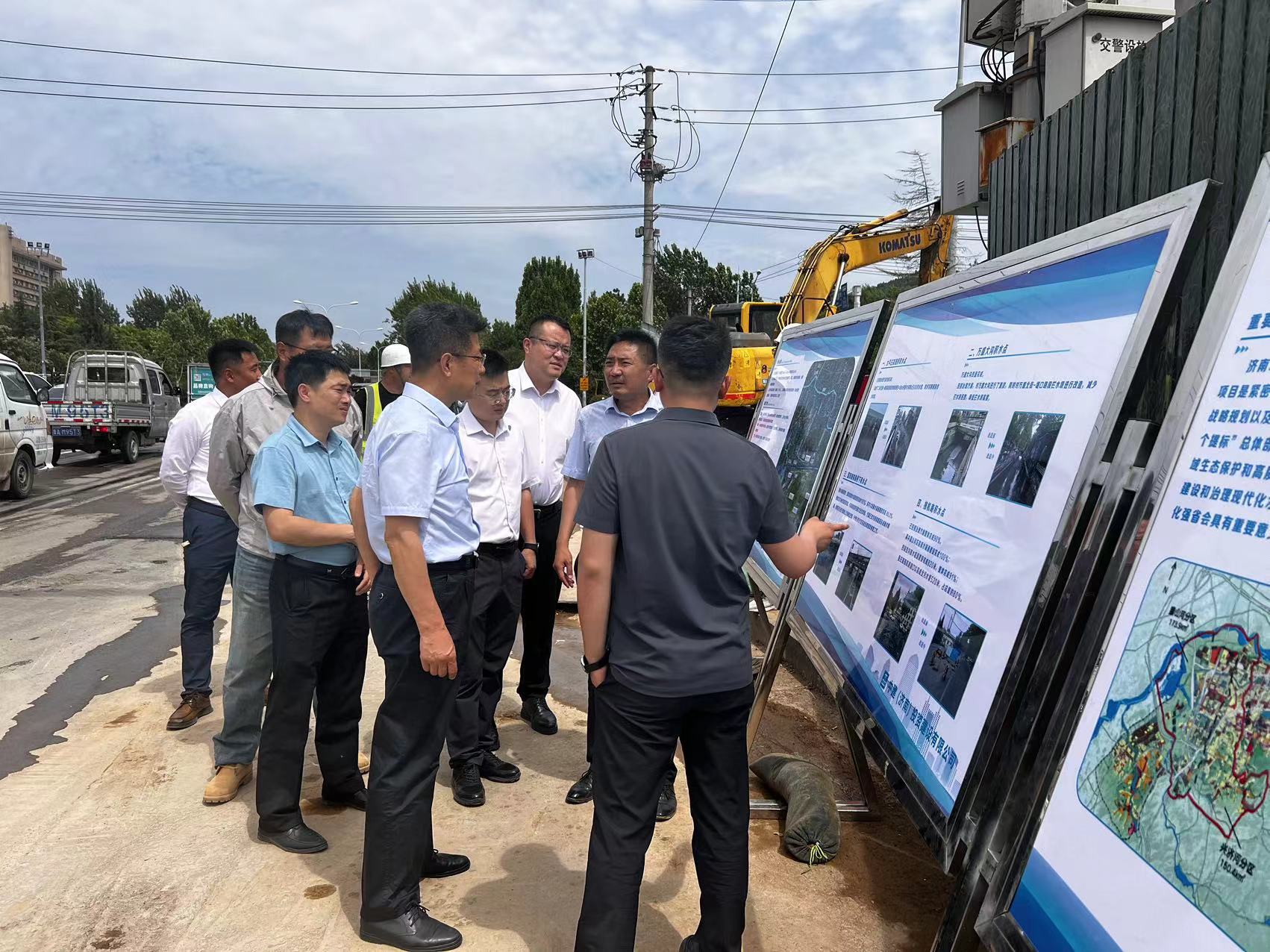 水务局领导至项目七贤积水点调研 (1).jpg