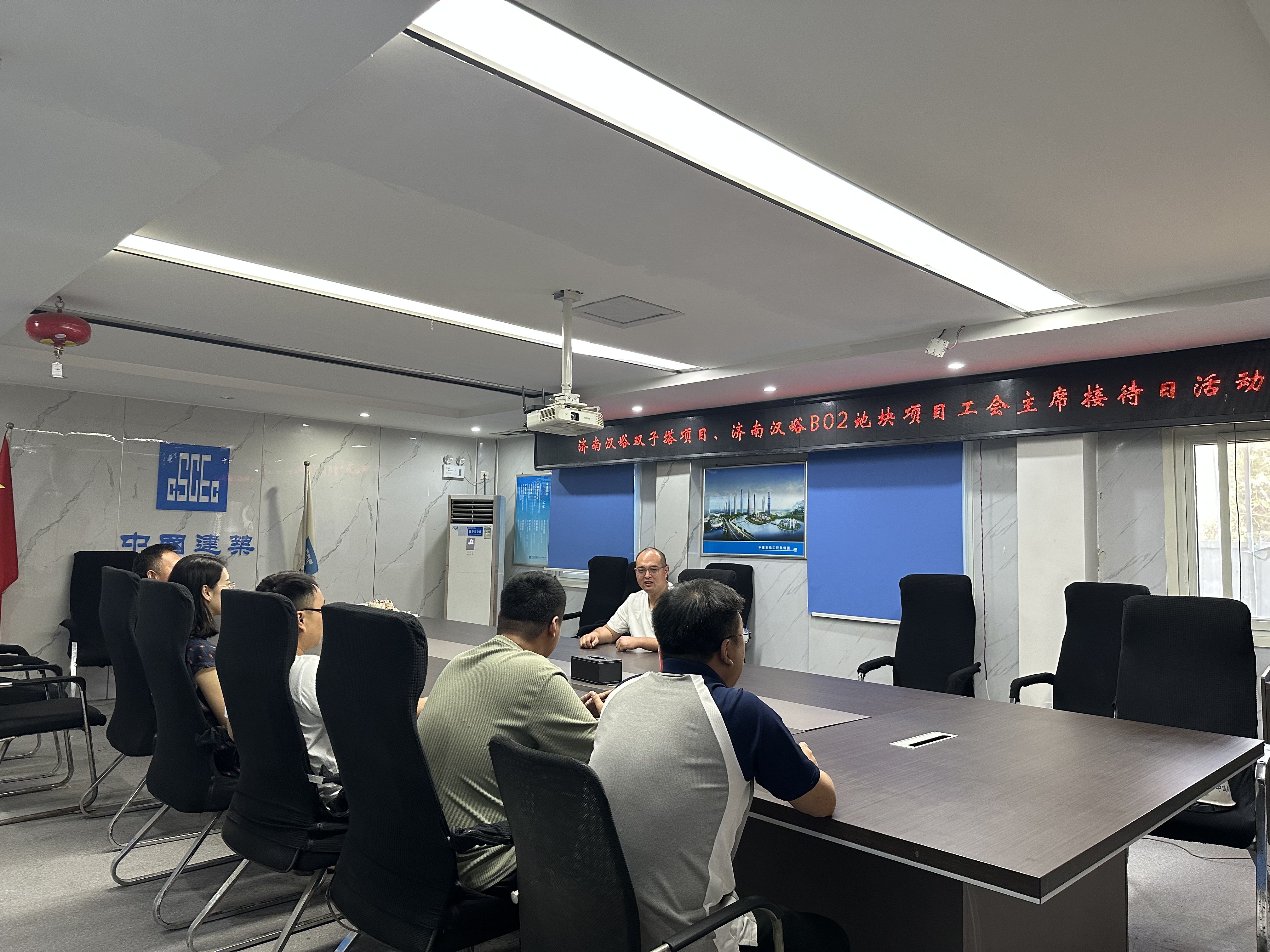 “工会主席接待日”活动.jpg