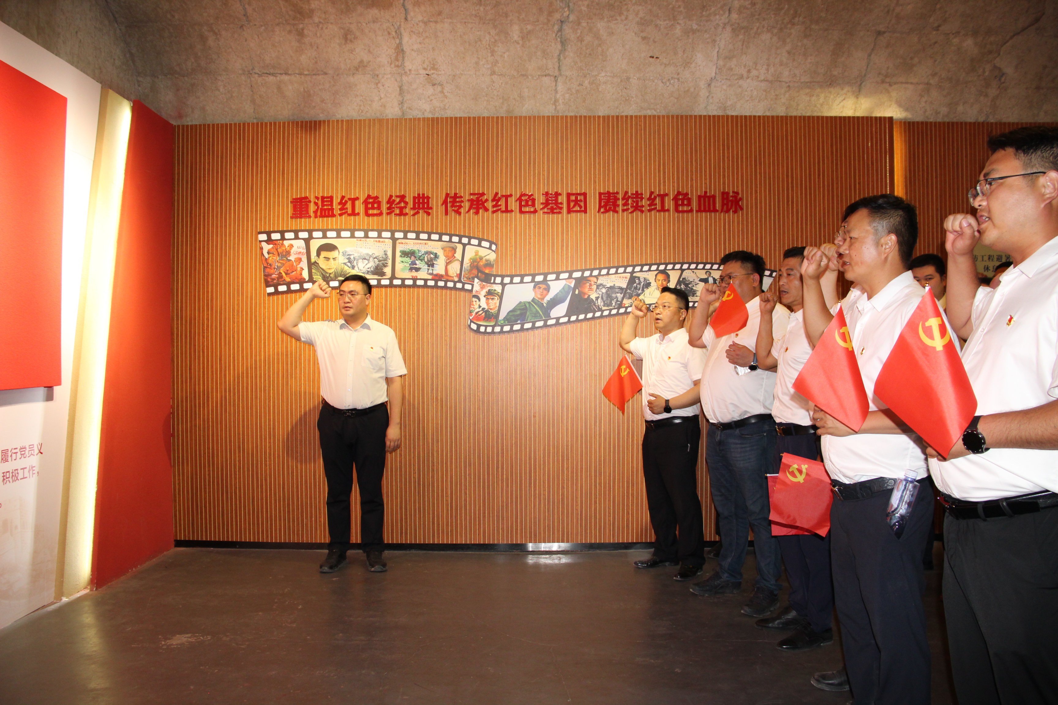 330ec73c1575cc084246b1c5053386c.jpg 330ec73c1575cc084246b1c5053386c.jpg