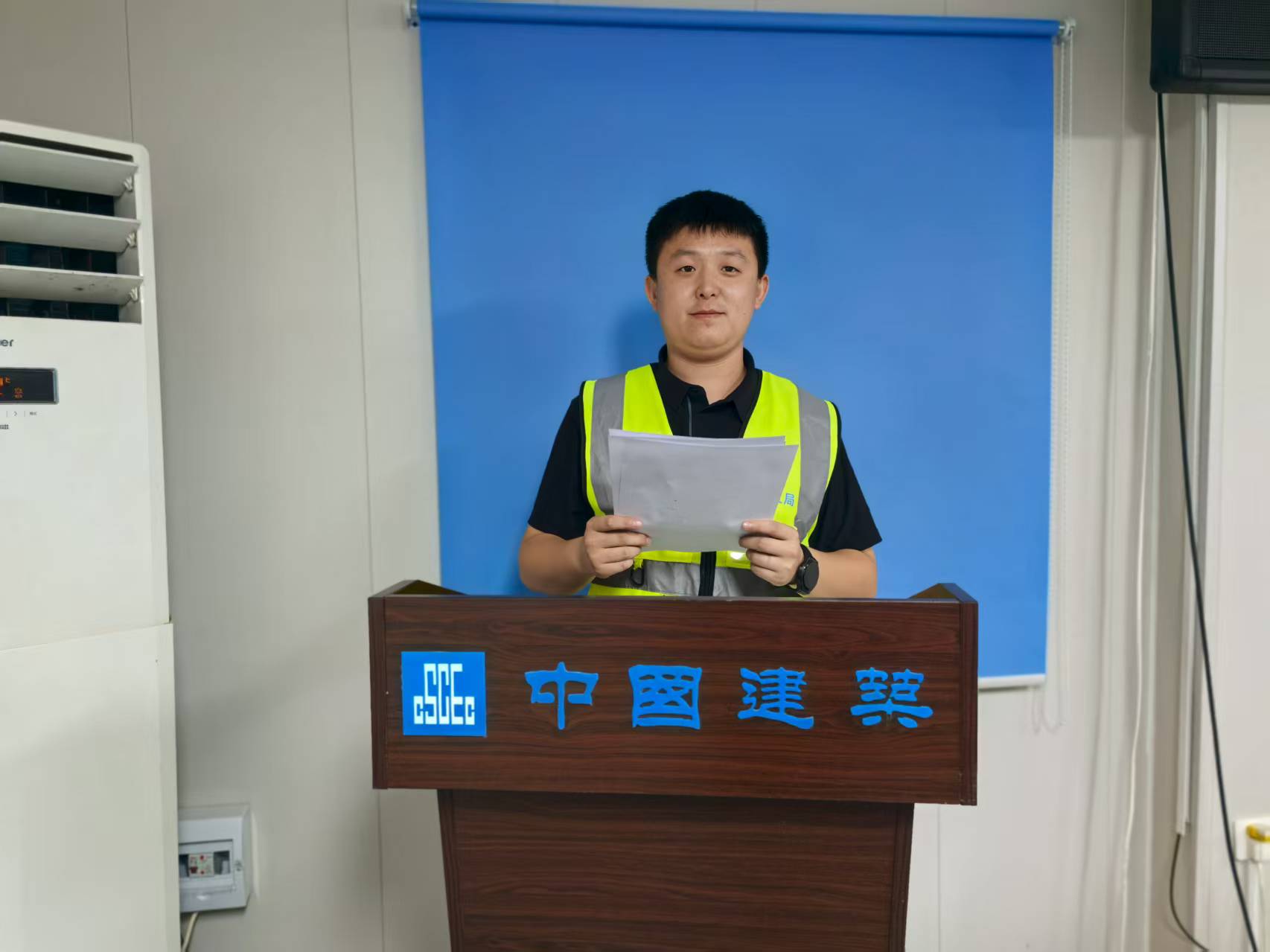 青年宣讲.jpg