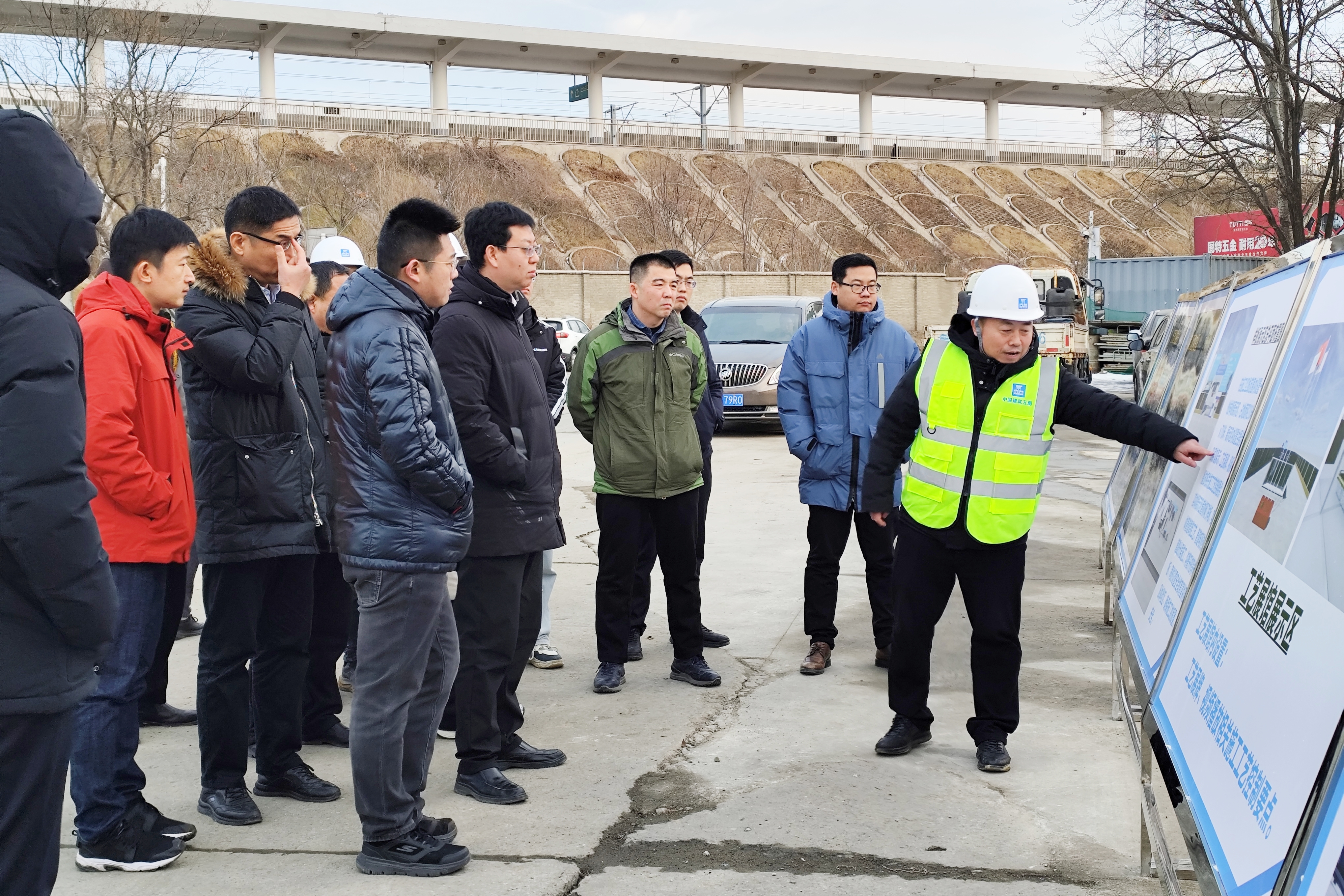 项目经理介绍 (2).jpg 项目经理介绍 (2).jpg