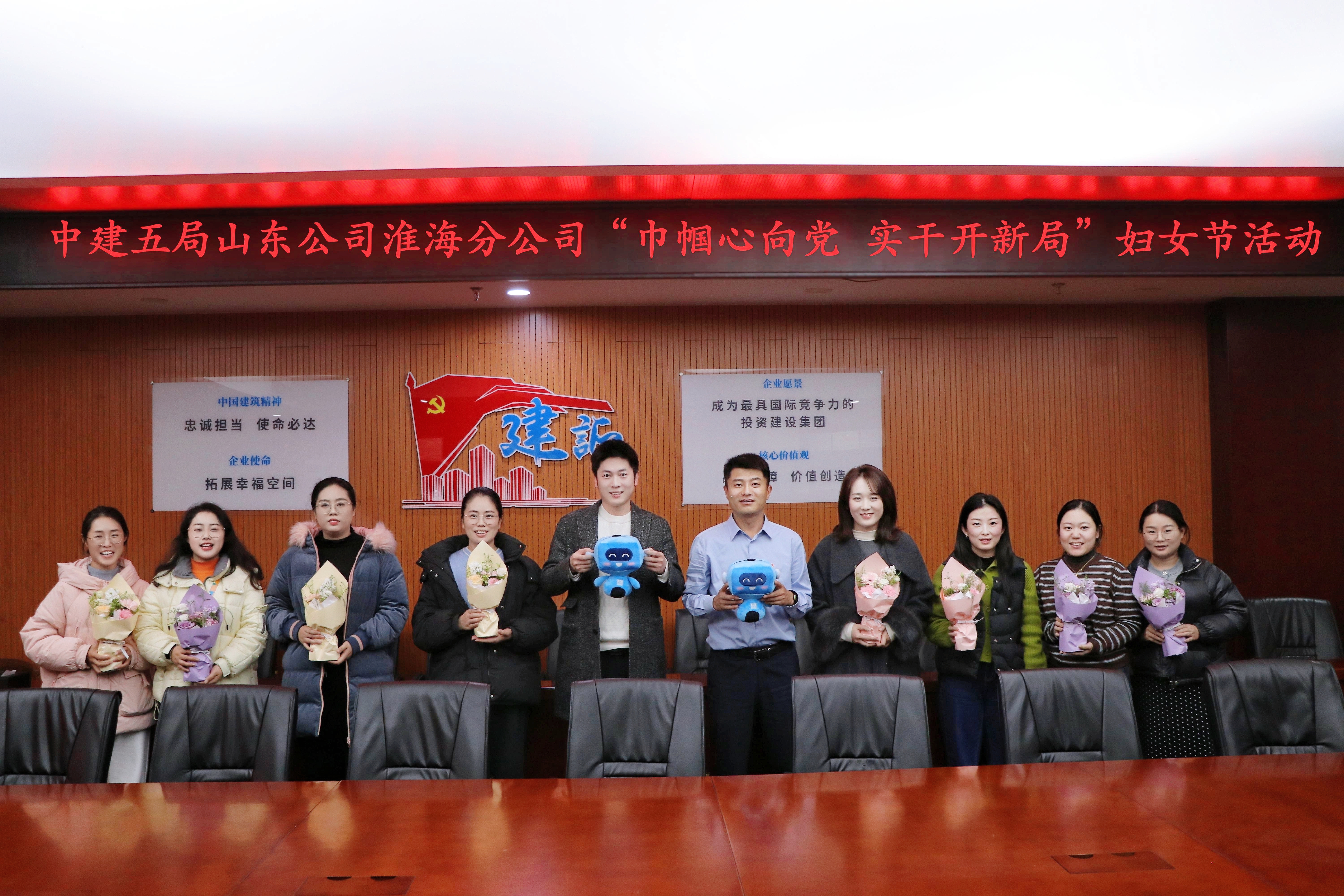 集合合影.jpg 集合合影.jpg