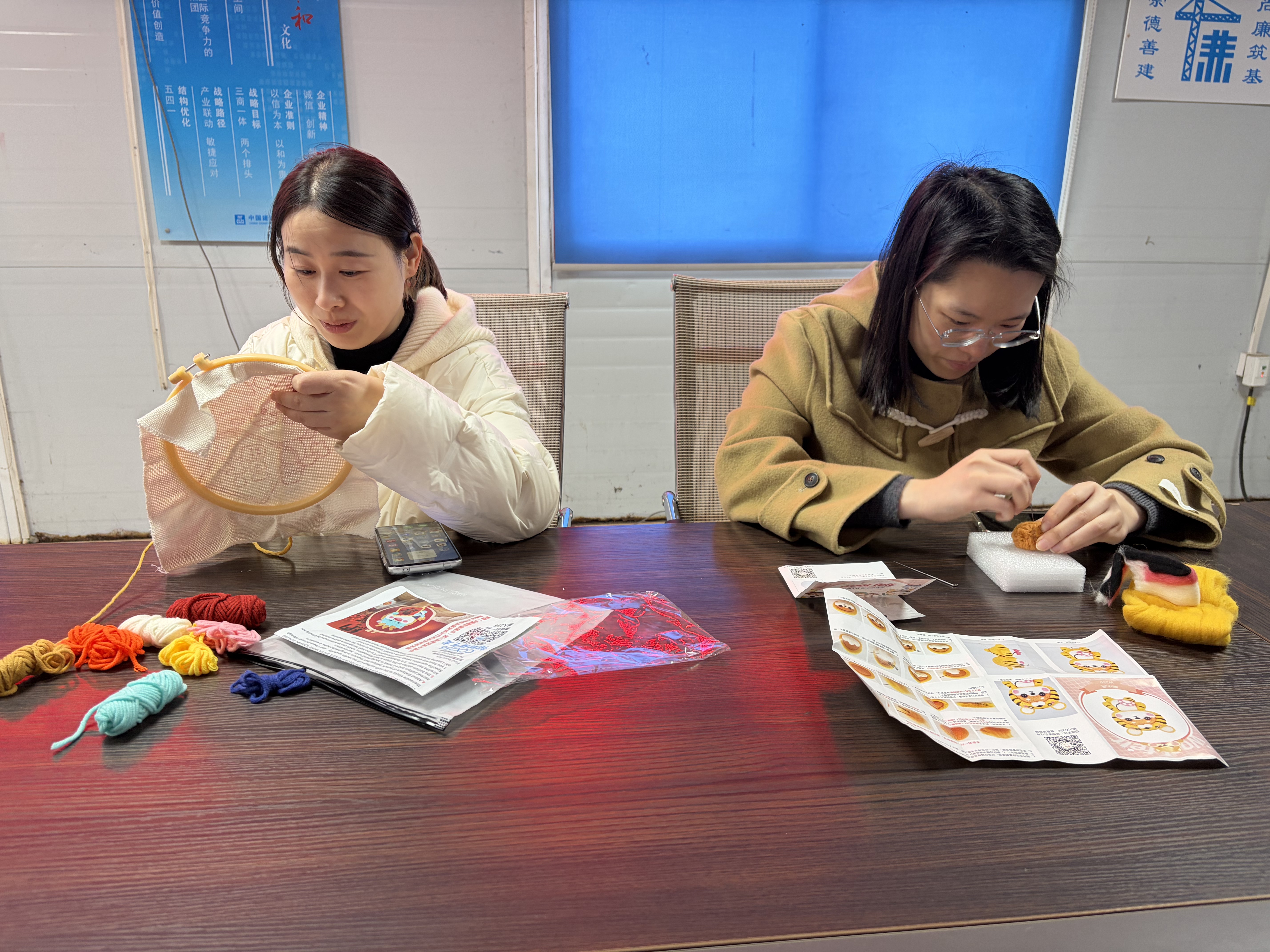 活动照片 (2).jpg 活动照片 (2).jpg